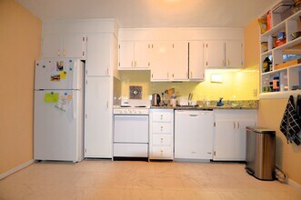 50 Green St, Unit 316 in Brookline, MA - Building Photo - Building Photo