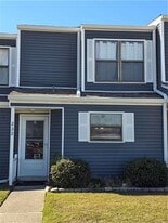 232 Marina Dr in Slidell, LA - Building Photo