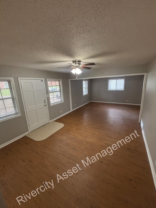 4080 Chippewa Rd in Memphis, TN - Foto de edificio - Building Photo