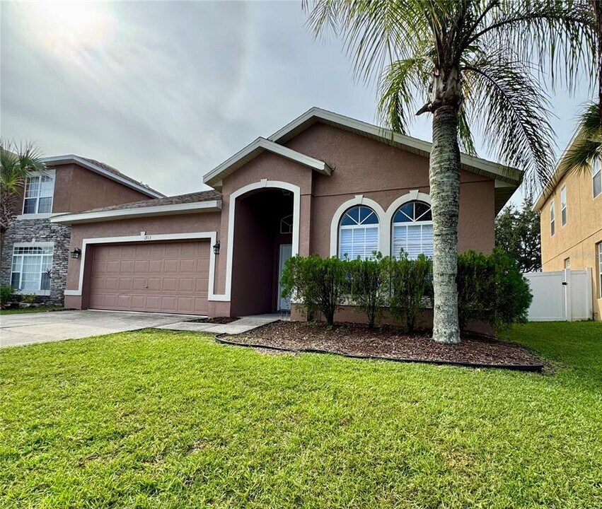 1913 White Heron Bay Cir in Orlando, FL - Building Photo
