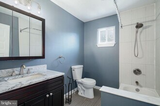 1865 Frankford Ave in Philadelphia, PA - Building Photo - Building Photo