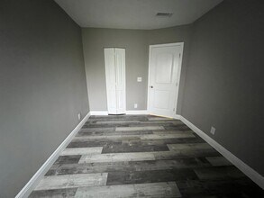 8909 NW 28th Dr in Coral Springs, FL - Foto de edificio - Building Photo