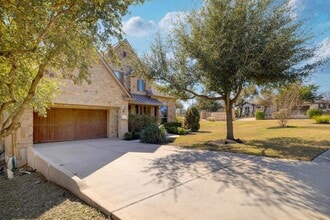 5025 Patagonia Pass in Austin, TX - Building Photo - Building Photo