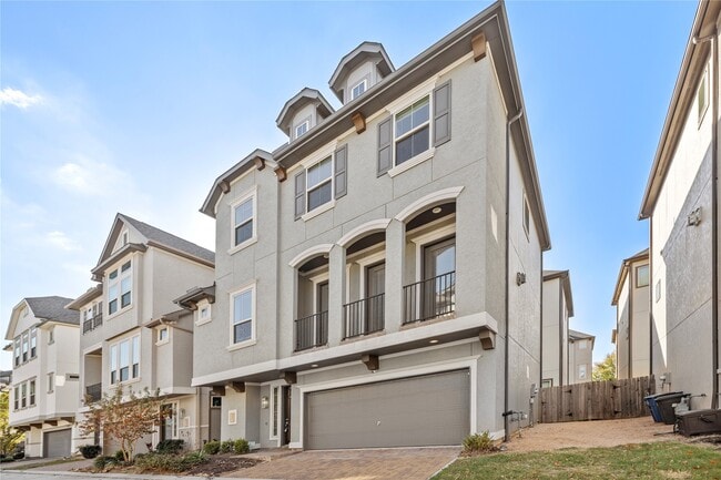 4007 Centre Valley Ln