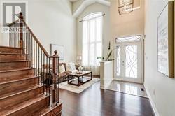 136 Mooney St in Bradford West Gwillimbury, ON - Building Photo - Building Photo