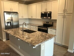 155 N Lakeview Blvd in Chandler, AZ - Building Photo - Building Photo