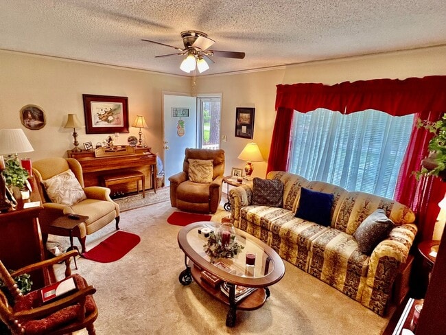 property at 1005 Kalmia St