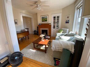 331 Harvard St, Unit 4 in Cambridge, MA - Foto de edificio - Building Photo