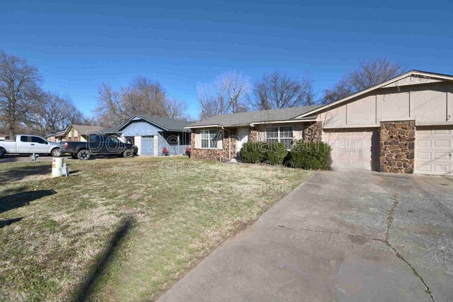 14025 S 287th E Ave in Coweta, OK - Building Photo - Building Photo