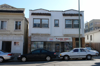 514-518 E 18th St in Oakland, CA - Foto de edificio - Building Photo