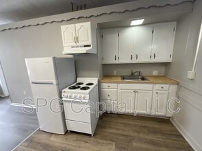 8-12 Center Square in Hanover, PA - Building Photo - Building Photo