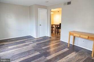 12 W Wayne Terrace in Collingswood, NJ - Building Photo - Building Photo