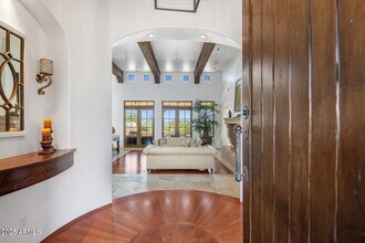 9290 E Thompson Peak Pkwy in Scottsdale, AZ - Building Photo - Building Photo
