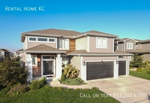 17648 Crystal St in Overland Park, KS - Building Photo - Building Photo