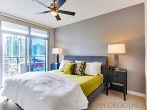 800 The Mark Ln, Unit 809 in San Diego, CA - Building Photo - Building Photo