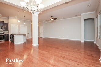 215 Topsaw Ln in Moncks Corner, SC - Foto de edificio - Building Photo