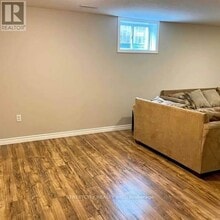 1866 Mickleborough Dr in London, ON - Building Photo - Building Photo