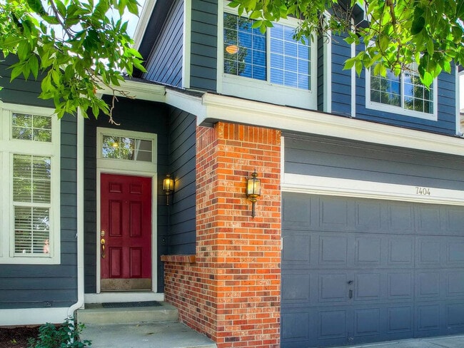 7404 E Villanova Pl in Denver, CO - Building Photo - Building Photo