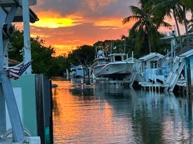 196 Lorelane Pl, Unit Mermaid in Key Largo, FL - Building Photo