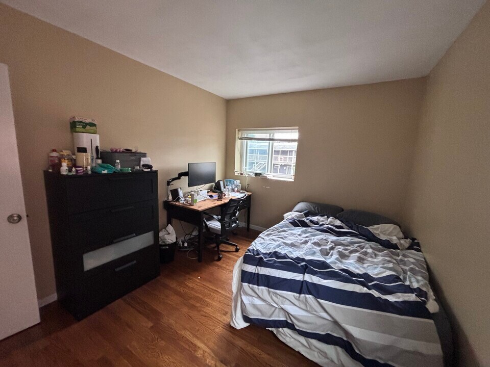 416 Belgrade Ave, Unit 46 in Boston, MA - Building Photo
