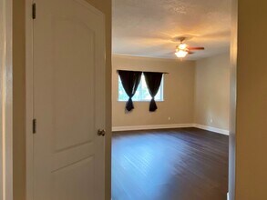 1217 Pomona St W in The Dalles, OR - Building Photo - Building Photo