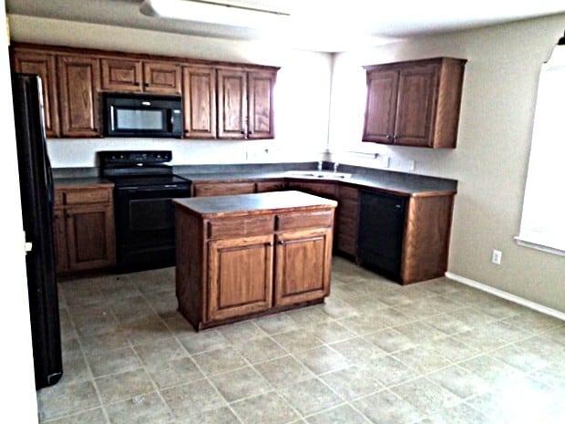733 Morgan Dr in Burleson, TX - Building Photo - Building Photo