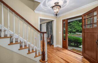116 Wildwood Rd in Stamford, CT - Building Photo - Building Photo