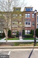 6645 Rhode Island Ave in Riverdale Park, MD - Building Photo - Building Photo