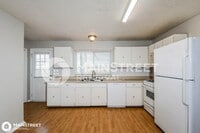 1716 Springhill Dr photo'