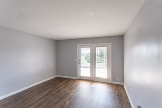 Highland Ridge Apartments in Madison, TN - Foto de edificio - Interior Photo