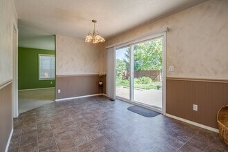 4516 S Santa Cruz Way in Boise, ID - Foto de edificio - Building Photo