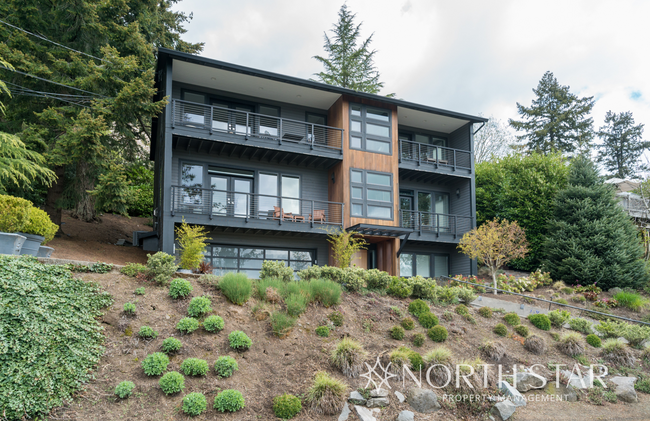 property at 3739 SW Hillside Dr