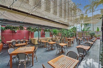 220 21st St in Miami Beach, FL - Building Photo - Building Photo