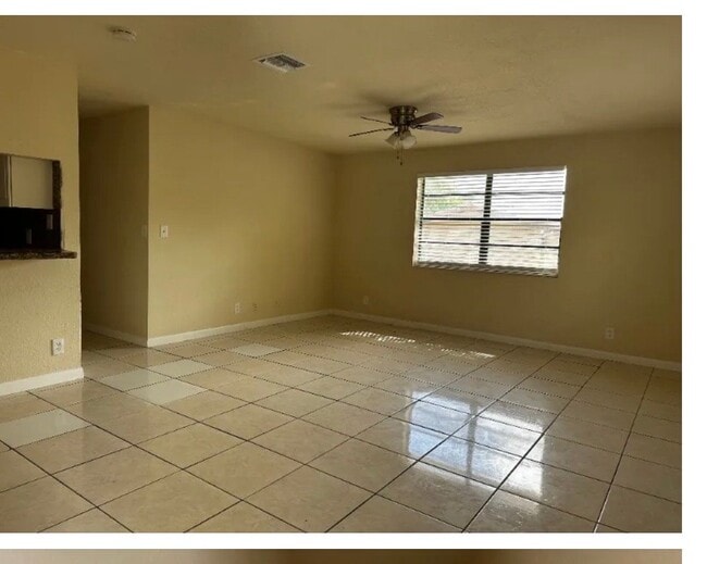 10859 NW 45th St in Coral Springs, FL - Building Photo - Building Photo