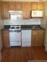 1110 Commonwealth Ave, Unit 415 in Boston, MA - Building Photo
