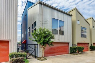 835 Saulnier St in Houston, TX - Building Photo