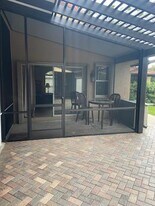 13617 54th St N in West Palm Beach, FL - Building Photo