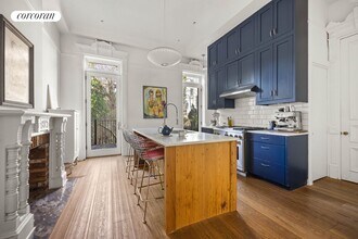 478 Waverly Ave in Brooklyn, NY - Building Photo - Building Photo
