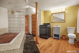 45 W North St, Unit 45 in Stamford, CT - Foto de edificio - Building Photo