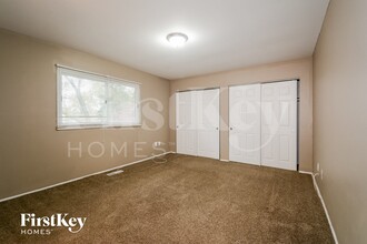 844 Townhouse Ln in Hazelwood, MO - Building Photo - Building Photo