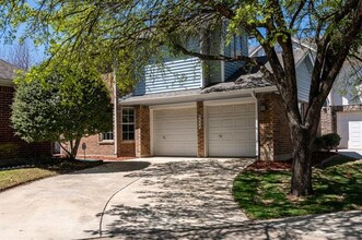 9434 Blue Jay Way in Irving, TX - Building Photo - Building Photo