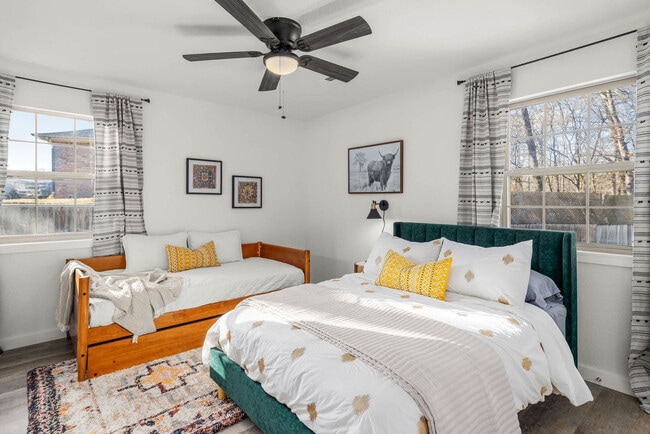 1 Iris Way in Bentonville, AR - Building Photo - Building Photo