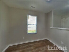4911 Magnasco Ln in Charlotte, NC - Building Photo - Building Photo