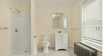 86 Elm St, Unit 2 in Somerville, MA - Building Photo - Building Photo