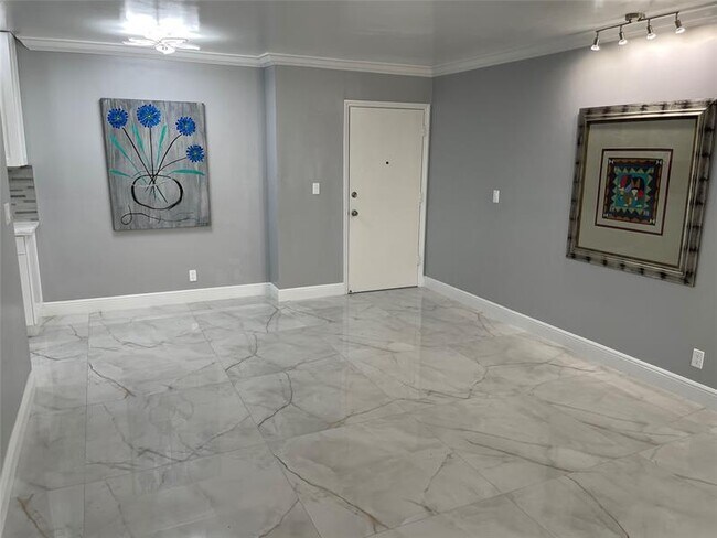 property at 649 W Oakland Park Blvd