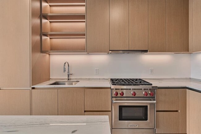 property at 610 Davis St