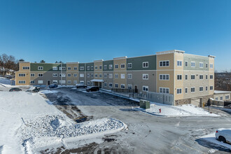 Prairie Heights in Eau Claire, WI - Foto de edificio - Building Photo