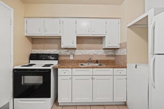 1531 Louisiana St in Jacksonville, FL - Building Photo - Building Photo