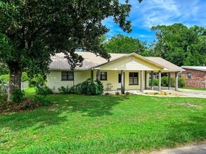 121 Westcott Cir in Port St. Joe, FL - Building Photo - Building Photo