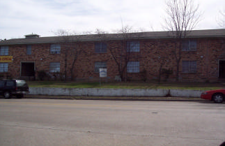 Ponderosa Apartments in Dallas, TX - Foto de edificio - Building Photo